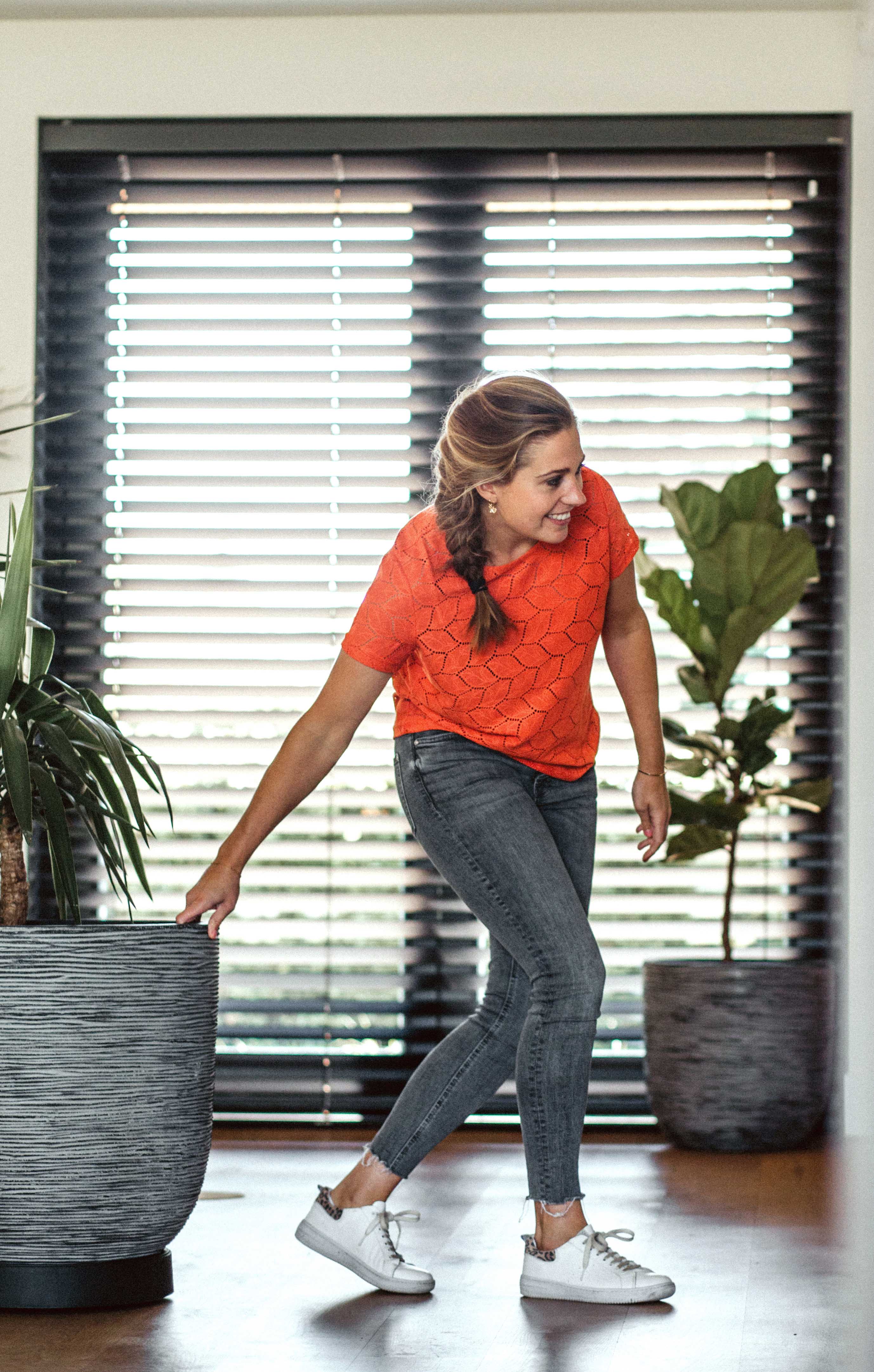 Trolley Round Anthracite Trolley Round Anthracite