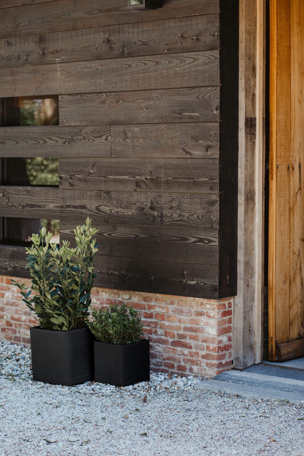 Planter Square Rib Black