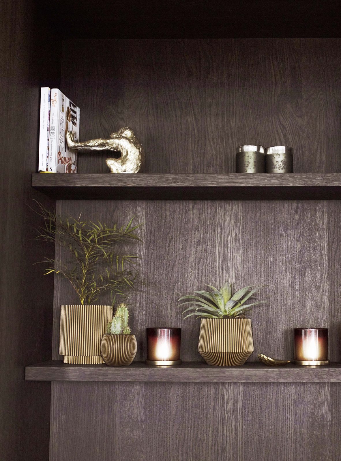 Indoor Groove Vase Cylinder Black gold